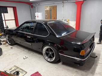 BMW e24 635csi manuál m packet/ technic - 4