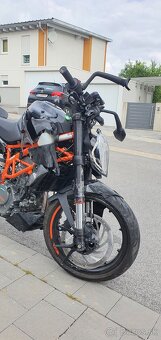 KTM 125 Duke - 4