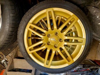 Audi 5x112 245/40 R18 - 4