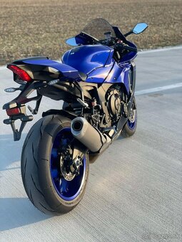 Yamaha R1 2024 - 4