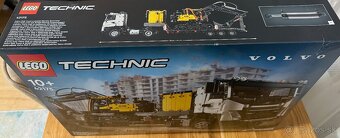 Lego Technic 42175 Tahac a pasovy bager Volvo - 4