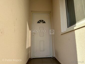 GESTTO | 3-IZBOVÝ ZARIADENÝ „BYT“ NA PRENÁJOM | HRNČIAROVCE - 4