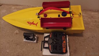 Zavãžacia loďka Shark. - 4