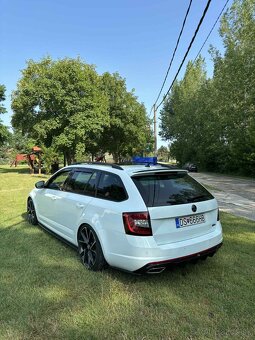 Škoda Octavia Combi 2.0 TDI DPF RS DSG/6 - 4