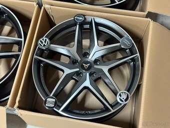 BORBET 5X112 R19 8J ET32 - 4