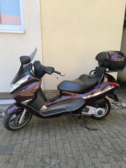 Piaggio X8 200 možná výmena za Hornet - 4
