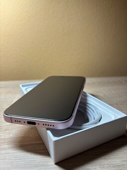 Predám IPHONE 15 128GB - 4
