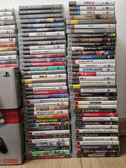PlayStation 3 Slim 250GB + 2 ovládač a 89 hier - 4