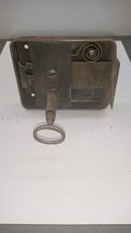 Starožitný krabicový zámek - 4