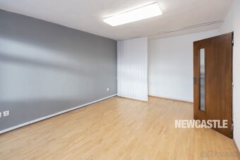 NEWCASTLE⏐Na prenájom kancelárske priestory s parkovaním, pr - 4