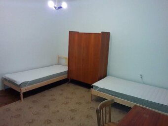 Miesto v 2 posteľovej izbe DNV - 4