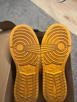Jordan 1 - 4