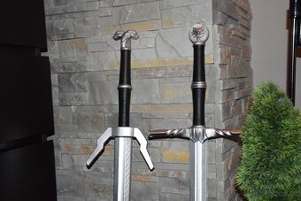 Repliky mecov Zaklinac Witcher - 4