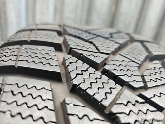 Takmer nová zimná sada VW - 5x112 r16 + 205/55 r16 - 4