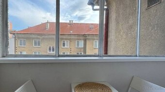 Zrekonštruovaná garsónka s loggiou v centre mesta - 4