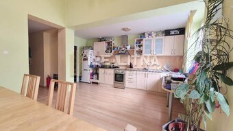 POSCHODOVÝ RODINNÝ DOM V PODKONICIACH, 300M2 - 4