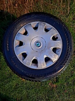 195/65R15 - 4