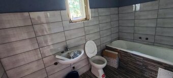 ČIASTOČNE ZREKONŠTRUOVANÝ VIDIECKY DOM - 4