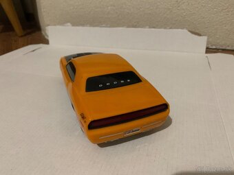 Model auta 1/24 Dodge Challenger, zberateľský model - 4