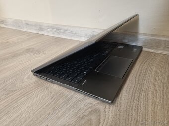 ▼HP ZBook Firefly 14 G7 - 14" / i7-10810U / 16GB / SSD / ZÁ - 4