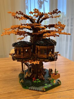 LEGO Ideas 21318 Dom na strome - 4