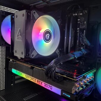 Aorus Elite Ryzen 8400F RTX3070 64GB 1TB 750W - 4