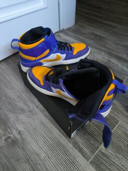AIR JORDAN 1HI FLYEASE - 4