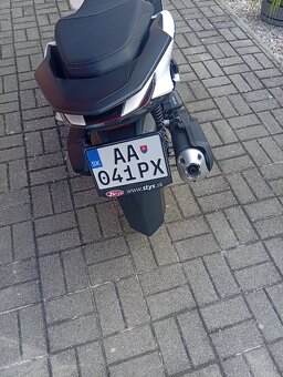Skúter HONDA - 4