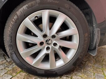 Disky skoda original 17”gumy michelin 7mm dezen - 4