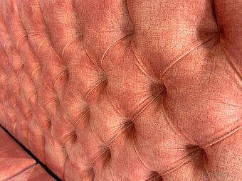 Čaludnená posteľ 180x200 s matracom a nožičkami - 4