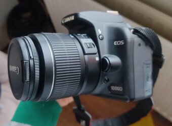 Canon EOS 1000D kit + nová brašňa (TOP stav) - 4