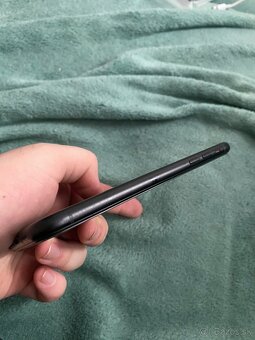 Predám iPhone XR 64 GB – 100 % zdravie batérie - 4
