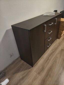 Komoda - 4