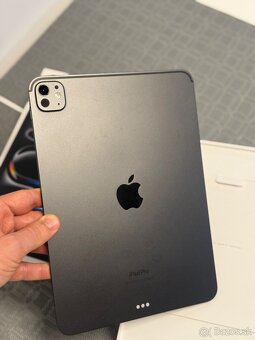 iPad Pro 11" M4 256 GB | Space Black - 4