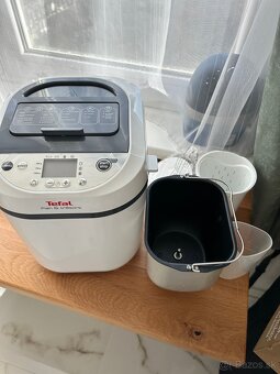 Domáca pekarnicka tefal - 4