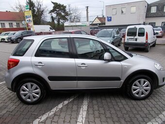 Suzuki SX4 1,5 2WD 5MT GLX - 4