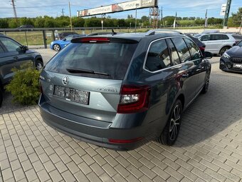 Škoda Octavia Combi 2.0TDi DSG Style Edition - 4