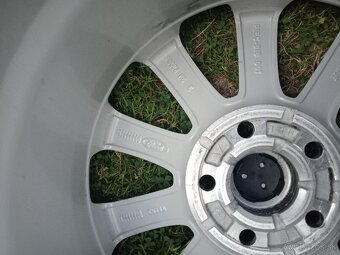 Ford 16"5x108..…. Snímače TPMS originálne hliníkové disky - 4