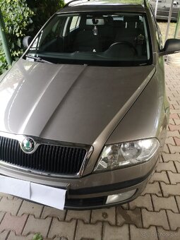 Škoda octavia tour 1.6 benzín - 4