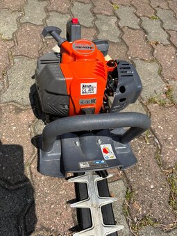 Predám profesionálne benzínové nožnice Oelo Mac HC265XP - 4