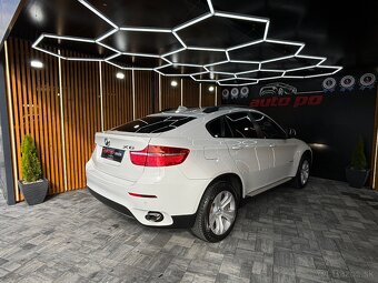 BMW X6 xDrive 30d 245k - 4
