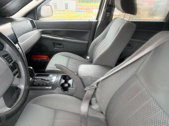 Jeep Grand Cherokee 4x4 - 4