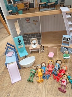 Drevený Lidl domček s postavičkami a príslušenstvom - 4