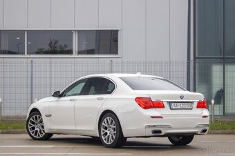 BMW Rad 7 740d xDrive 01/2011 - 4