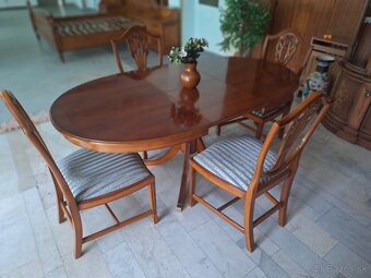 KVALITNÝ DREVENÝ ROZKLÁDACÍ STOL + 4 ŽIDLE VELMI DRAHÝ MODEL - 4