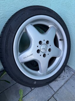 Mercedes AMG r17 - 4