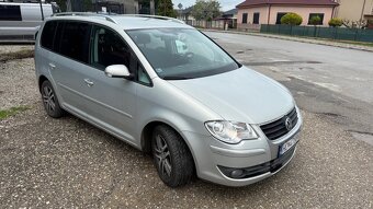 VW TOURAN 1,9 TDi DSG - 4