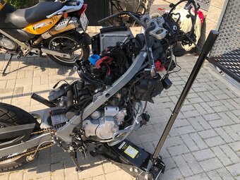 Bmw f650gs diely - 4