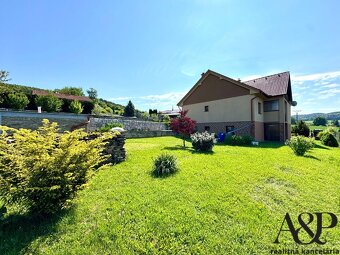 4 IZBOVÝ RD S GARÁŽOU, POZEMOK 960M2, BREZOVÁ POD BRADLOM - 4