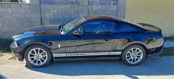 Ford Mustang - 4